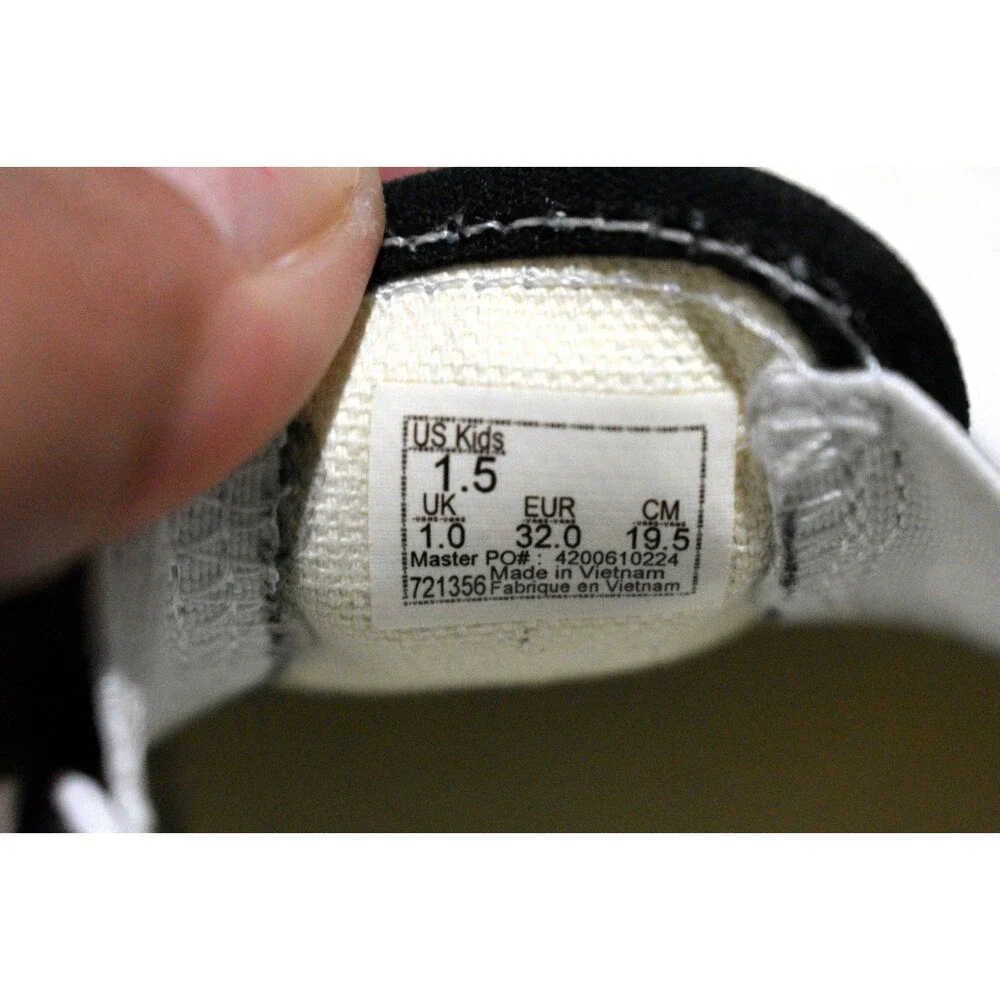 Vans x KPop Demon Hunters Little Kids Classic Slip-On Shoe DERPY Tiger Size 1.5Y